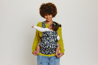 NOMAD AIR MONOCHROME PRINT BABY CARRIER - ORCA